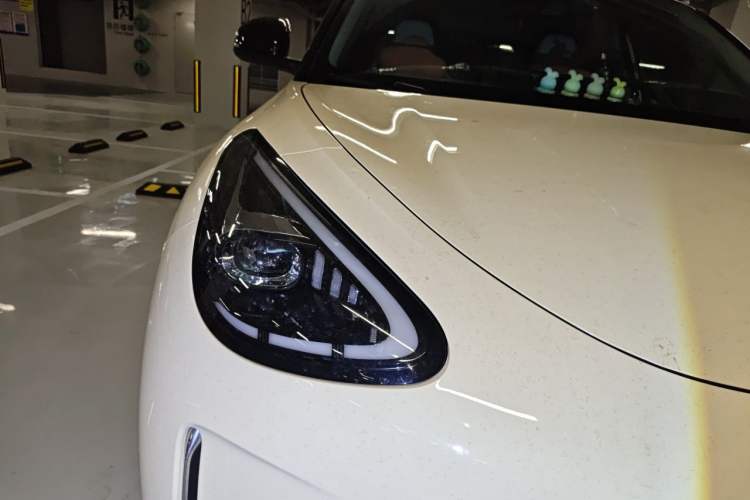 Used Geely Galaxy Geome 2025 UP 410km Exploration Edition Right Front Headlight