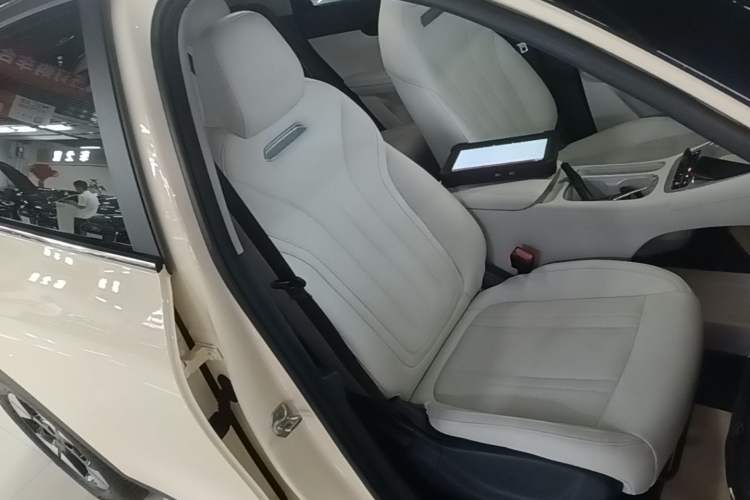 Used Geely Galaxy Geome 2025 UP 410km Exploration+ Edition Right Front Seat