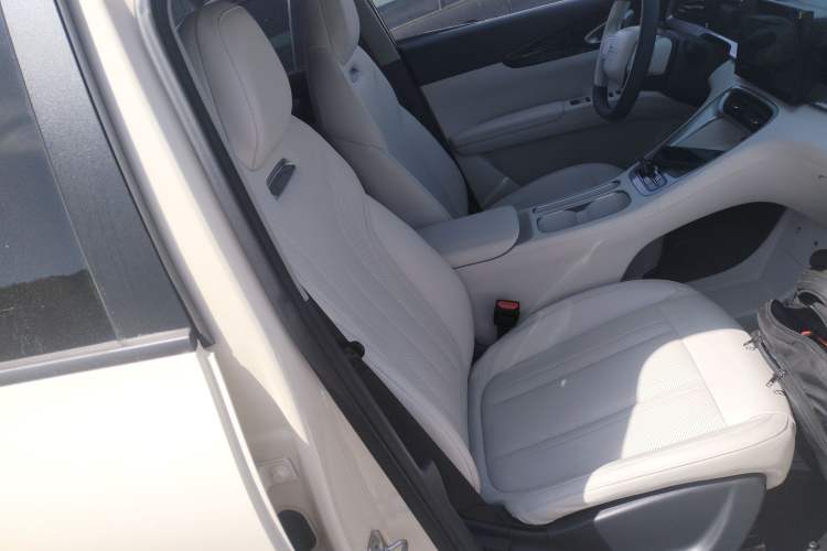 Used Geely Galaxy Geome 2025 310km Youth Edition Right Front Seat