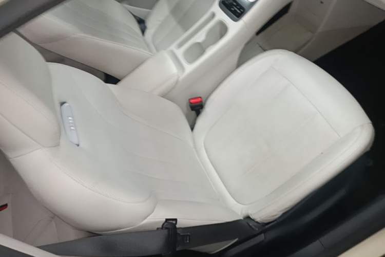 Used Geely Galaxy Geome 2025 UP 410km Exploration+ Edition Right Front Seat