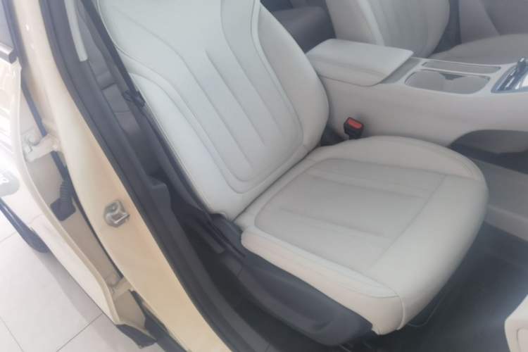Used Geely Galaxy Geome 2025 UP 410km Exploration Edition Right Front Seat