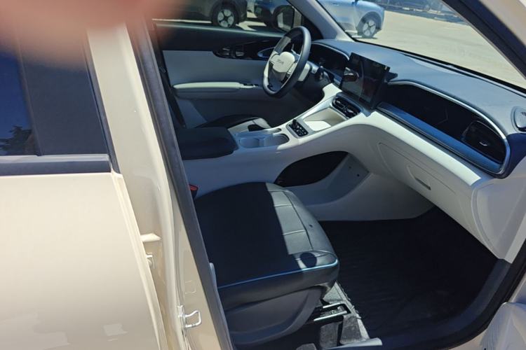 Used Geely Galaxy Geome 2025 310km Youth Edition Right Front Seat