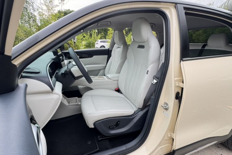 Used Geely Galaxy Geome 2025 UP 410km Exploration+ Edition Right Front Seat