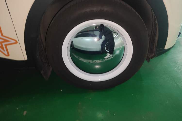 Used Geely Galaxy Geome 2025 310km Youth Edition Right Front Wheel Hub