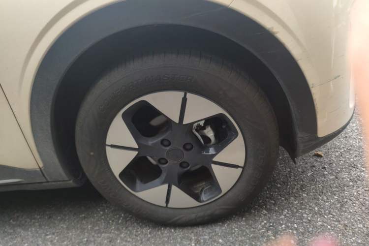 Used Geely Galaxy Geome 2025 UP 410km Exploration Edition Right Front Wheel Hub