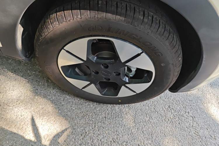 Used Geely Galaxy Geome 2025 310km Dream Edition Right Front Wheel Hub