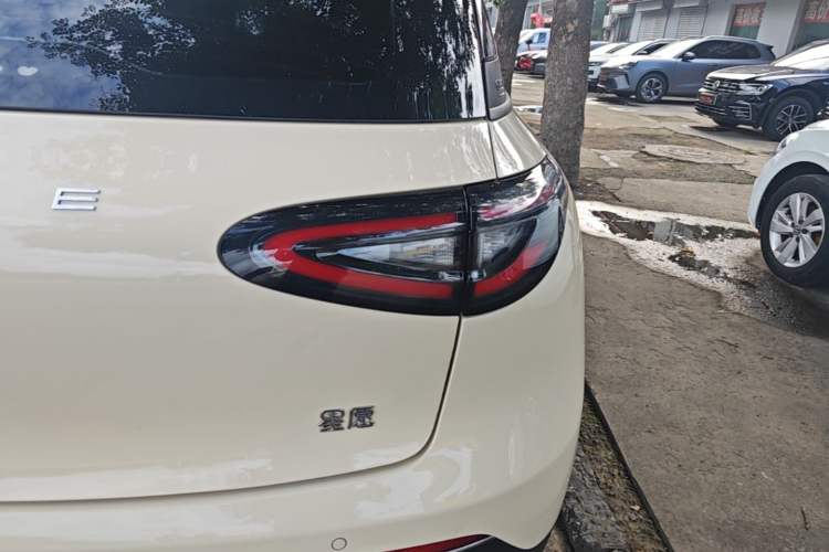 Used Geely Galaxy Geome 2025 310km Dream Edition Right Rear Taillight