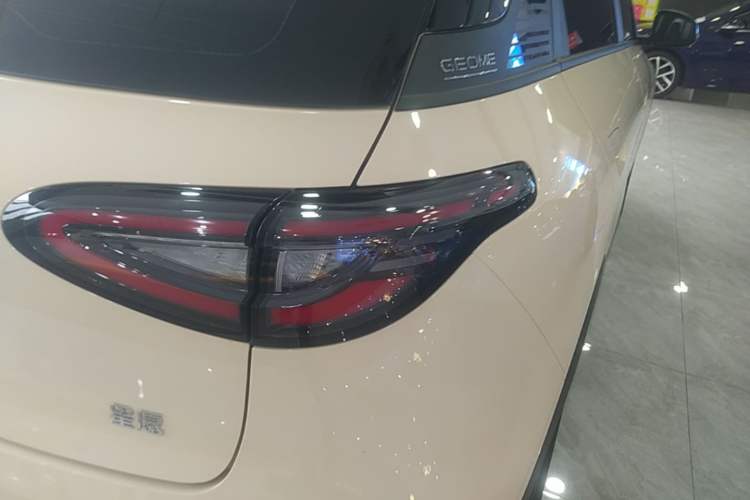 Used Geely Galaxy Geome 2025 310km Dream Edition Right Rear Taillight
