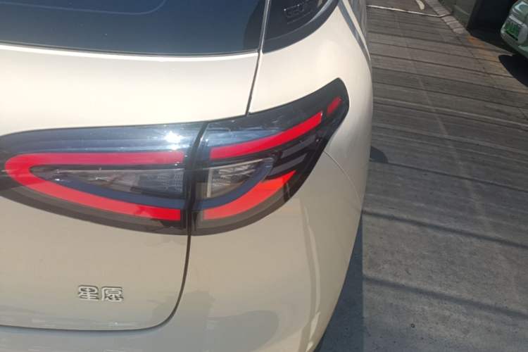Used Geely Galaxy Geome 2025 410 km Free Version Right Rear Taillight