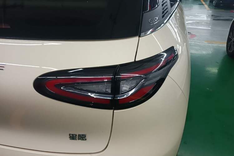 Used Geely Galaxy Geome 2025 UP 410km Exploration+ Edition Right Rear Taillight