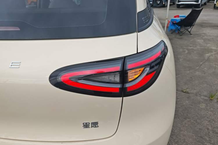 Used Geely Galaxy Geome 2025 310km Youth Edition Right Rear Taillight