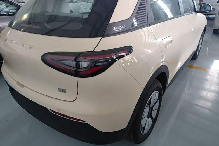 Used Geely Galaxy Geome 2025 410 km Free Version Right Rear Taillight