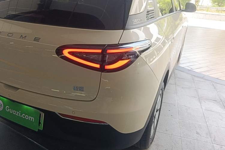 Used Geely Galaxy Geome 2025 310km Youth Edition Right Rear Taillight
