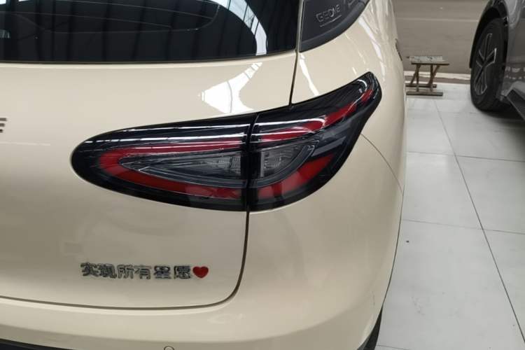Used Geely Galaxy Geome 2025 310km Dream Edition Right Rear Taillight