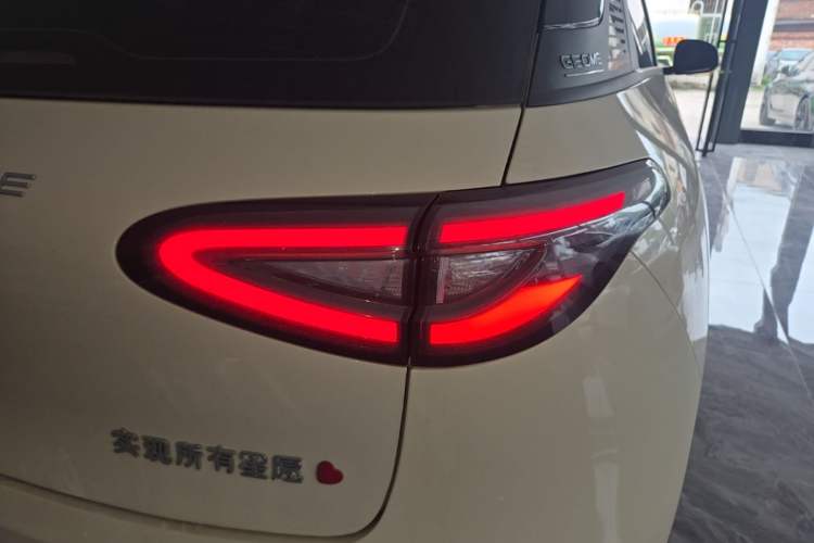 Used Geely Galaxy Geome 2025 UP 410km Exploration Edition Right Rear Taillight
