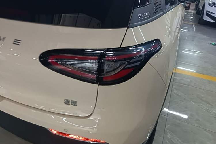 Used Geely Galaxy Geome 2025 310km Youth Edition Right Rear Taillight
