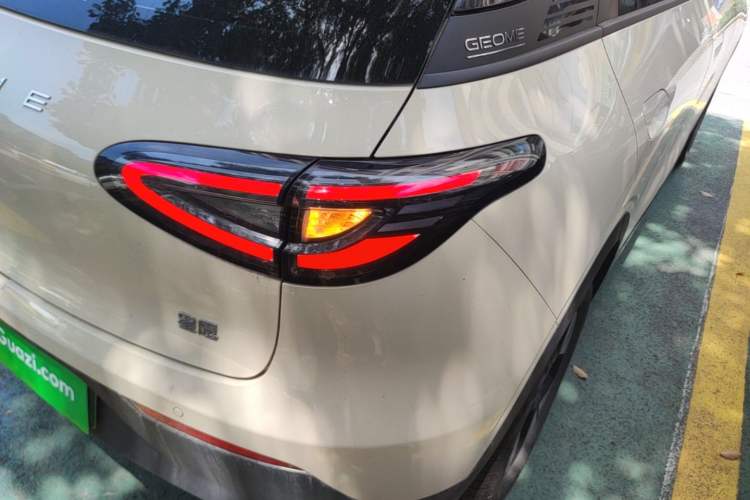 Used Geely Galaxy Geome 2025 310km Dream Edition Right Rear Taillight