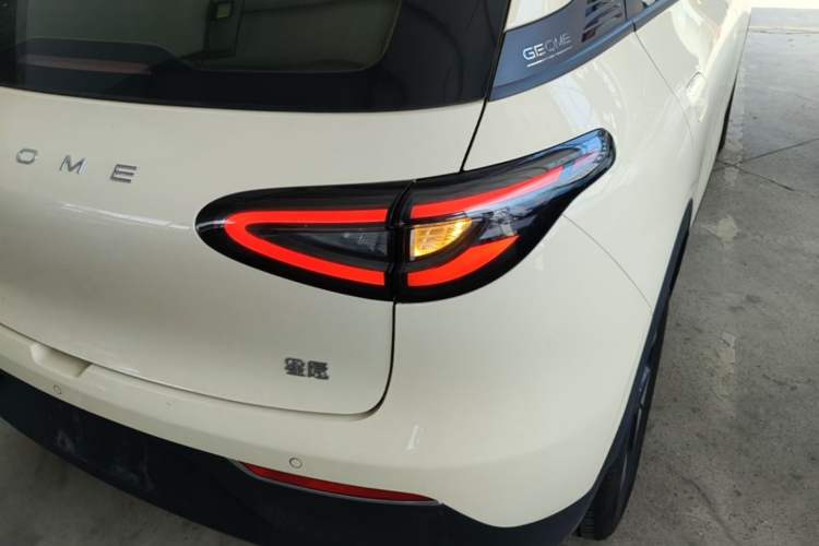 Used Geely Galaxy Geome 2025 310km Dream Edition Right Rear Taillight