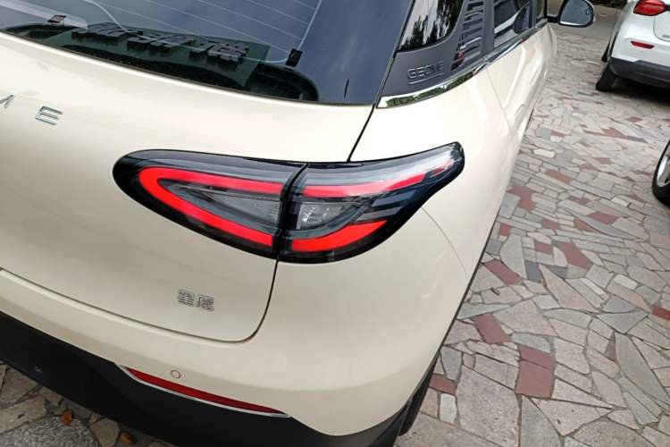 Used Geely Galaxy Geome 2025 UP 410km Exploration Edition Right Rear Taillight