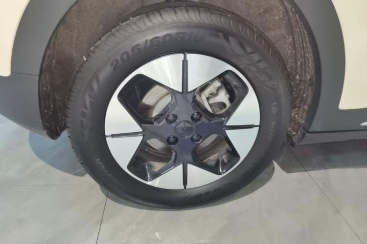 Used Geely Galaxy Geome 2025 310km Dream Edition Right Rear Wheel Hub