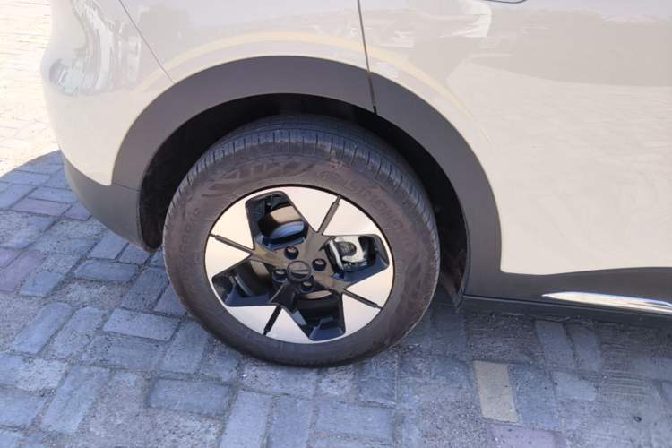 Used Geely Galaxy Geome 2025 UP 410km Exploration Edition Right Rear Wheel Hub