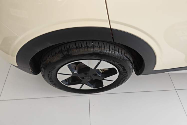 Used Geely Galaxy Geome 2025 UP 410km Exploration+ Edition Right Rear Wheel Hub
