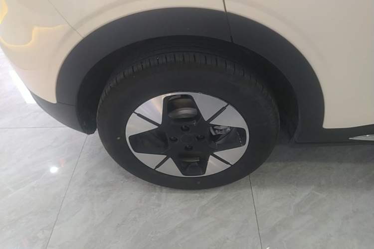 Used Geely Galaxy Geome 2025 310km Dream Edition Right Rear Wheel Hub