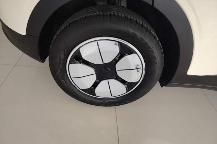 Used Geely Galaxy Geome 2025 310km Dream Edition Right Rear Wheel Hub