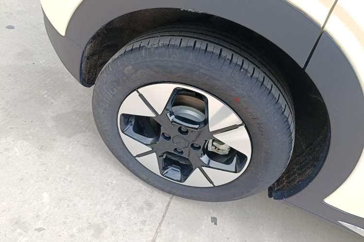 Used Geely Galaxy Geome 2025 310km Dream Edition Right Rear Wheel Hub