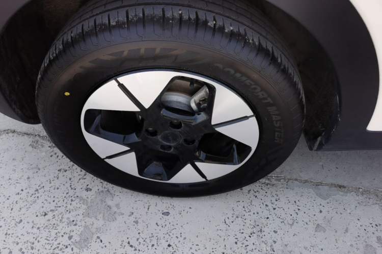 Used Geely Galaxy Geome 2025 310km Dream Edition Right Rear Wheel Hub