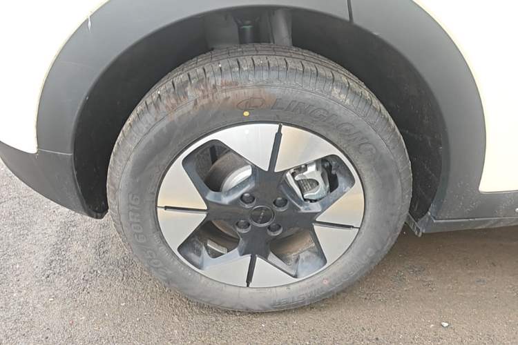 Used Geely Galaxy Geome 2025 310km Dream Edition Right Rear Wheel Hub