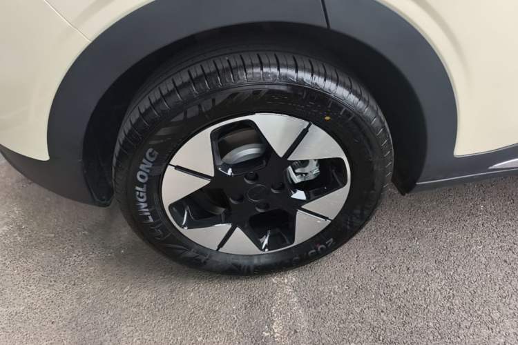 Used Geely Galaxy Geome 2025 310km Dream Edition Right Rear Wheel Hub