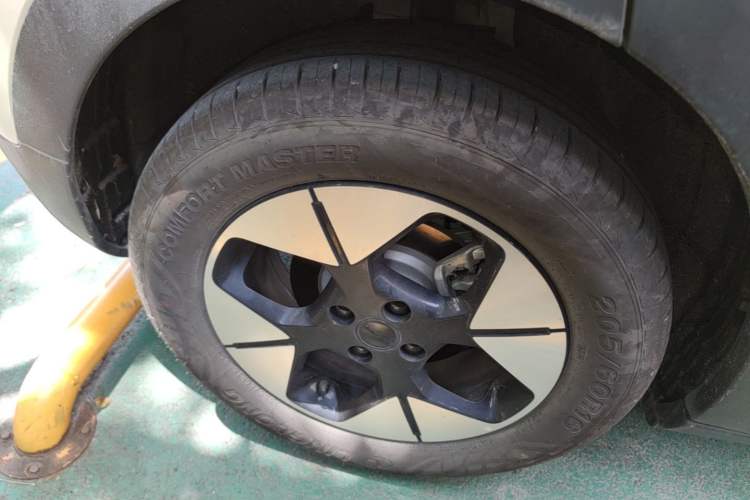 Used Geely Galaxy Geome 2025 310km Dream Edition Right Rear Wheel Hub