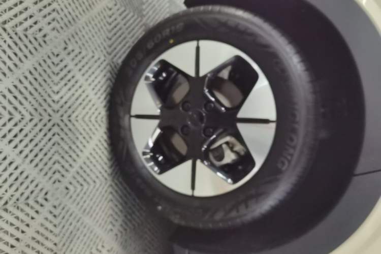 Used Geely Galaxy Geome 2025 UP 410km Exploration Edition Right Rear Wheel Hub