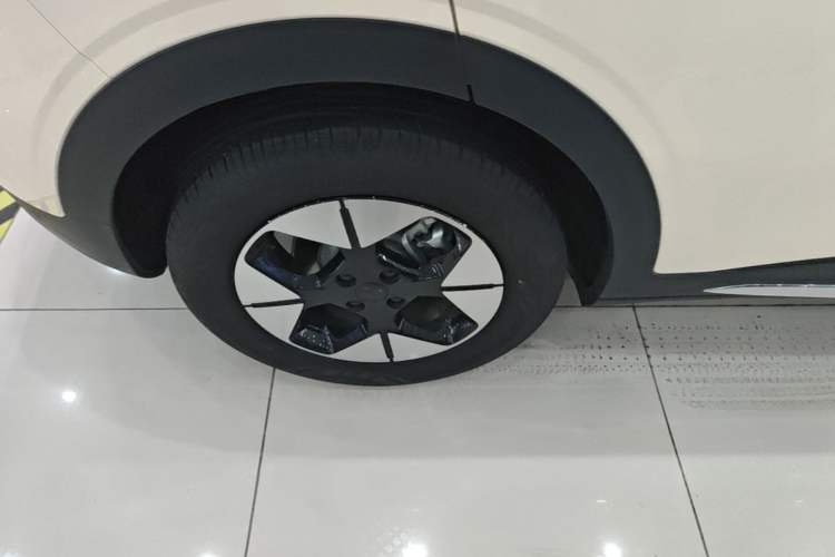Used Geely Galaxy Geome 2025 310km Dream Edition Right Rear Wheel Hub