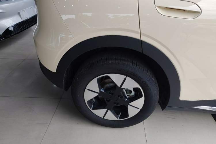 Used Geely Galaxy Geome 2025 310km Dream Edition Right Rear Wheel Hub