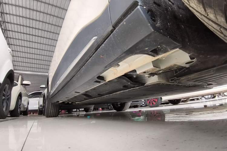 Used Geely Galaxy Geome 2025 UP 410km Exploration+ Edition Right Side Sill