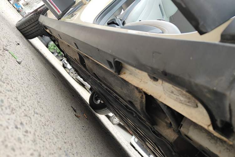 Used Geely Galaxy Geome 2025 310km Dream Edition Right Side Sill