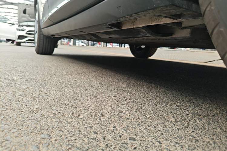 Used Geely Galaxy Geome 2025 310km Youth Edition Right Side Sill