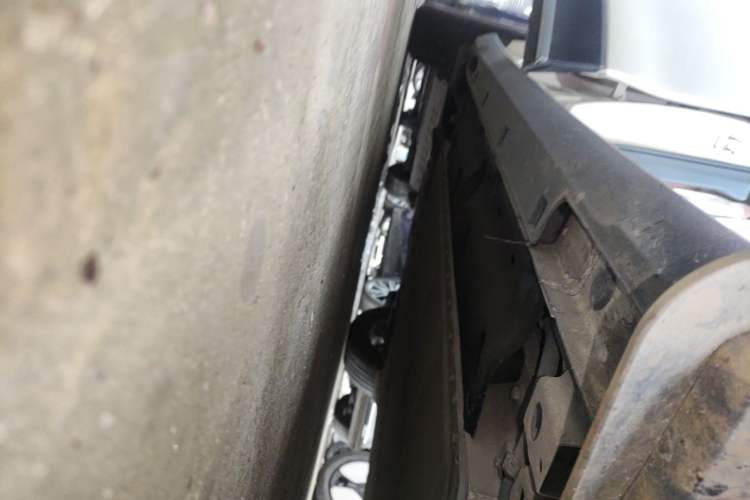 Used Geely Galaxy Geome 2025 UP 410km Exploration Edition Right Side Sill