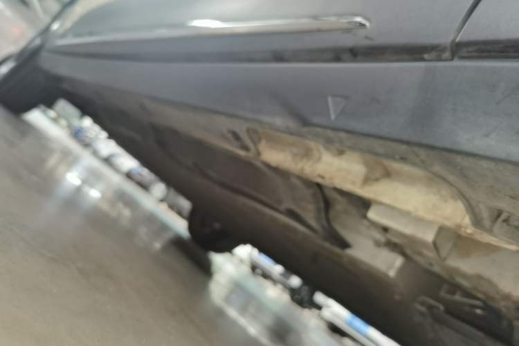 Used Geely Galaxy Geome 2025 UP 410km Exploration+ Edition Right Side Sill