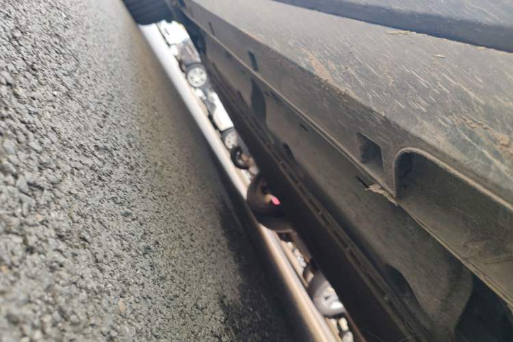 Used Geely Galaxy Geome 2025 UP 410km Exploration Edition Right Side Sill