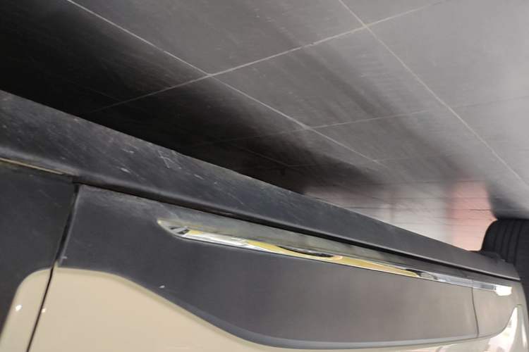 Used Geely Galaxy Geome 2025 UP 410km Exploration+ Edition Right Side Sill