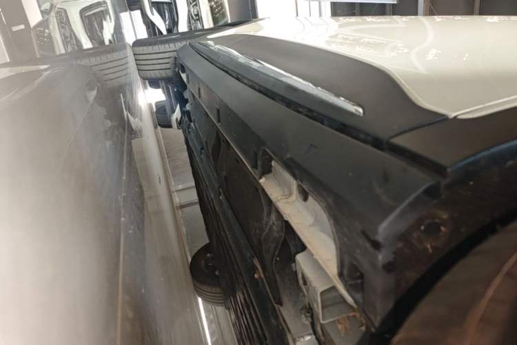 Used Geely Galaxy Geome 2025 UP 410km Exploration Edition Right Side Sill