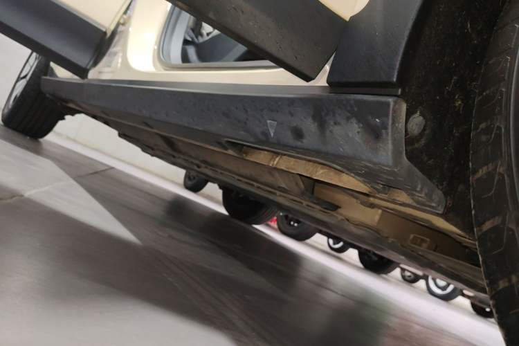 Used Geely Galaxy Geome 2025 310km Youth Edition Right Side Sill