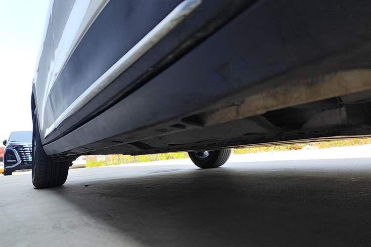 Used Geely Galaxy Geome 2025 310km Dream Edition Right Side Sill
