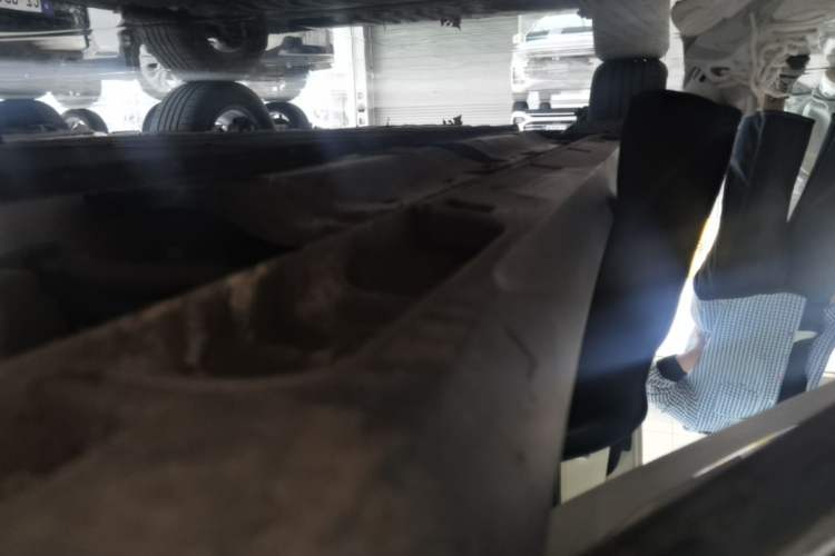 Used Geely Galaxy Geome 2025 UP 410km Exploration Edition Right Side Sill