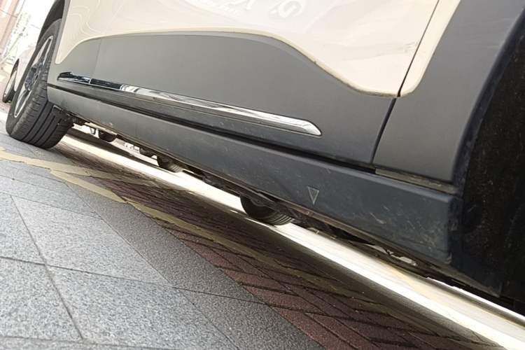 Used Geely Galaxy Geome 2025 UP 410km Exploration+ Edition Right Side Sill
