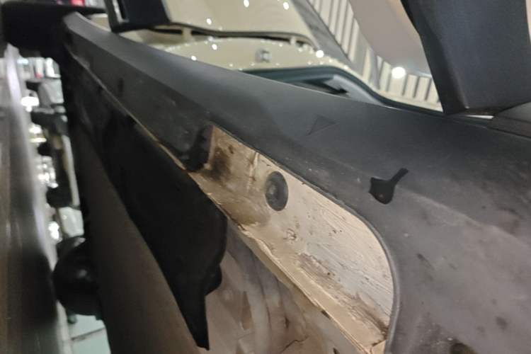 Used Geely Galaxy Geome 2025 310km Dream Edition Right Side Sill