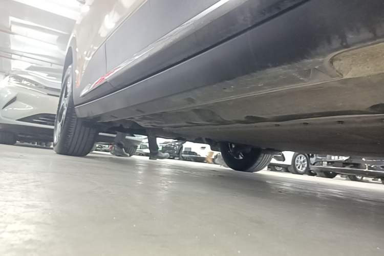 Used Geely Galaxy Geome 2025 310km Dream Edition Right Side Sill